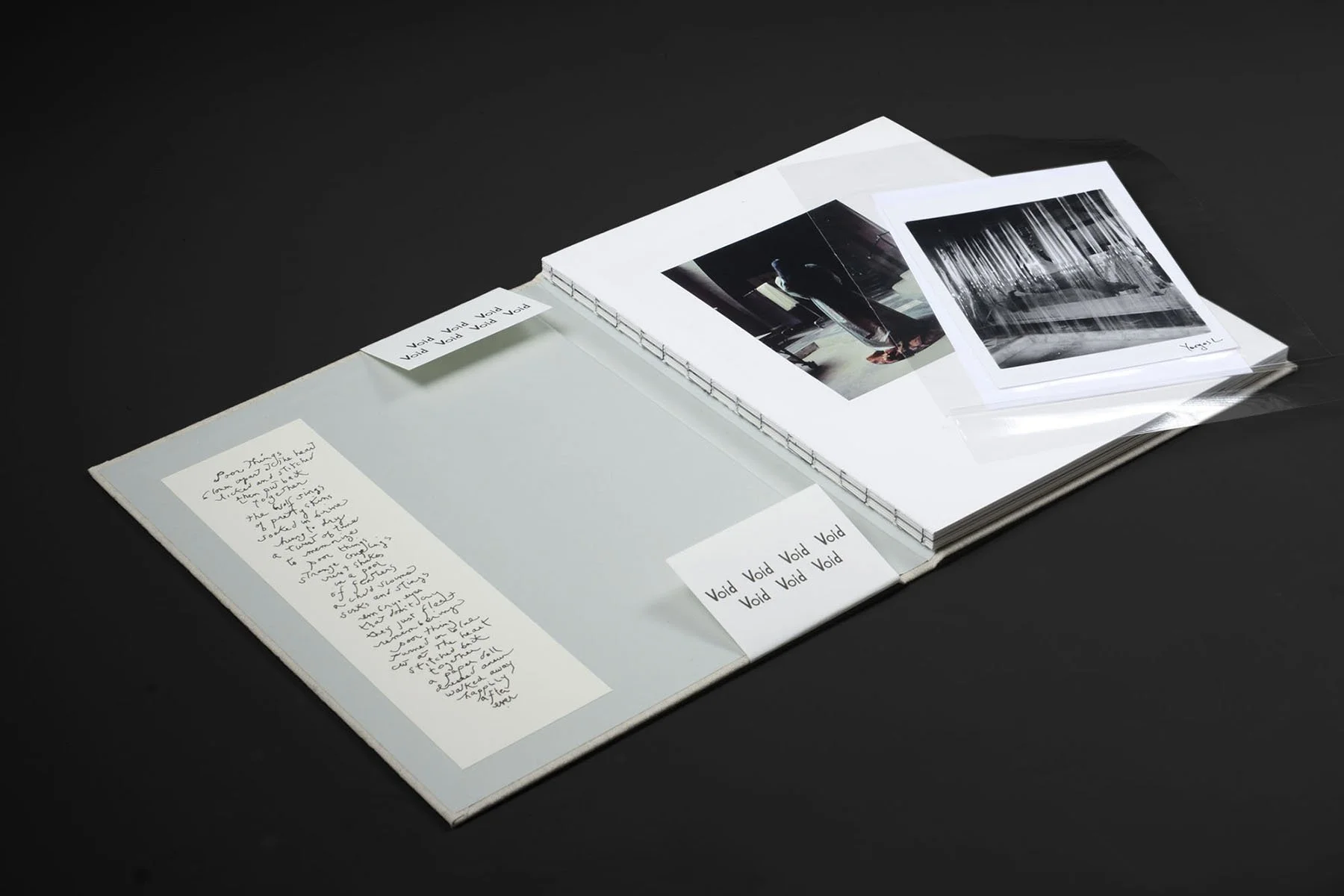 洋書 LINDSTROM FRAGMENTS EDITIONS Selected Poems and Fragments: Dual-Language Edition by